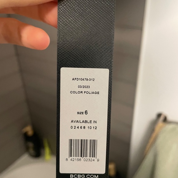 Size 6 NWT bcbg neon green pant and top, white linen, and anthropology dress - Picture 5 of 9